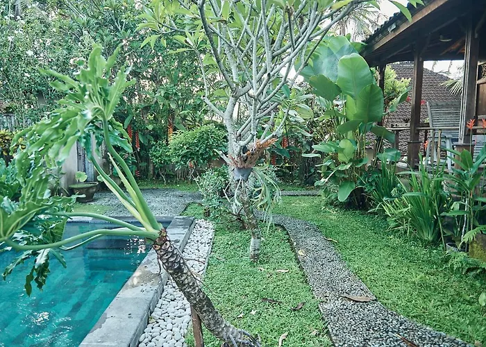 Lembah Sentosa イン *